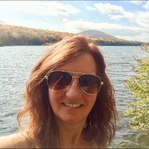 Meet your Posher, Monica